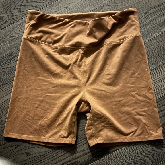 Lazy pants Tan Seamless high waisted Biker Shorts Sz L - Picture 2 of 9